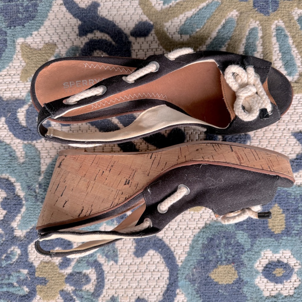 Sperry Women’s 10M Open-Toe Wedge Sandals